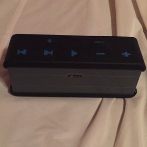 Bluetooth speaker